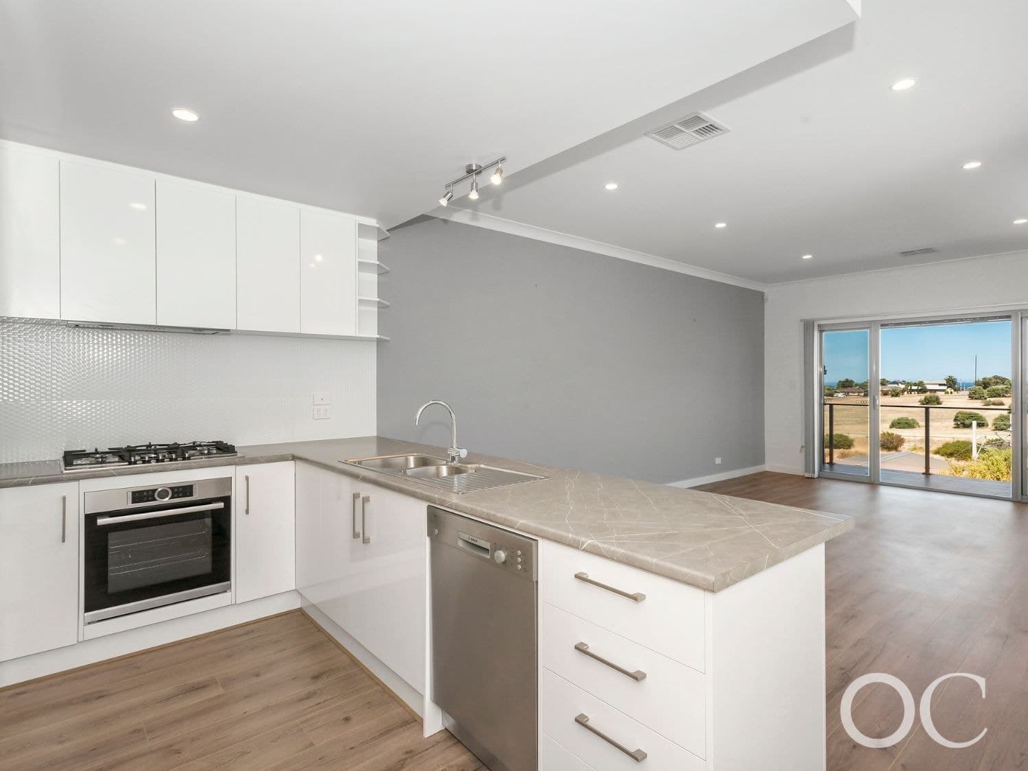 74 Lovelock Drive, Noarlunga Downs - Thumbnail 2