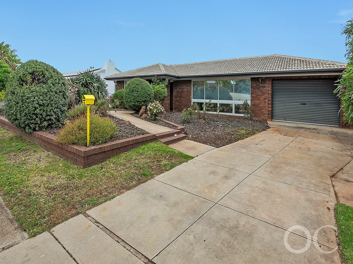 14 Parkview Avenue, Grange - Thumbnail 2