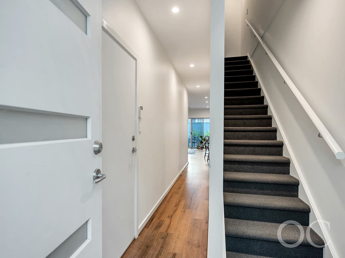 8 Elliot Drive, Lightsview - Thumbnail 2