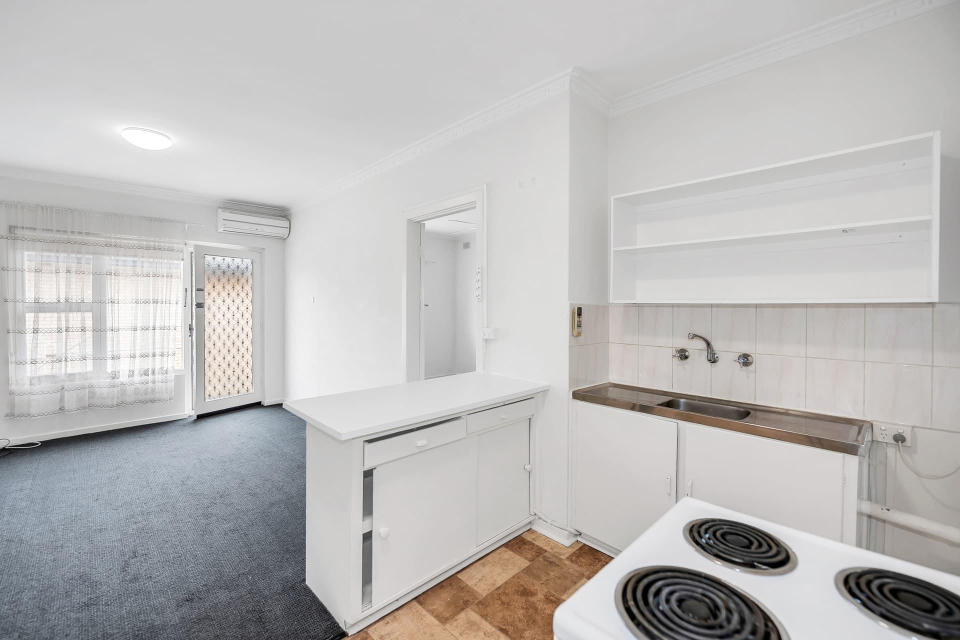 7/54 Forest Avenue, Black Forest - Thumbnail 3