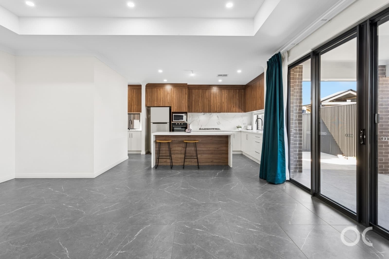 6 Rudolph Avenue, Findon - Thumbnail 8