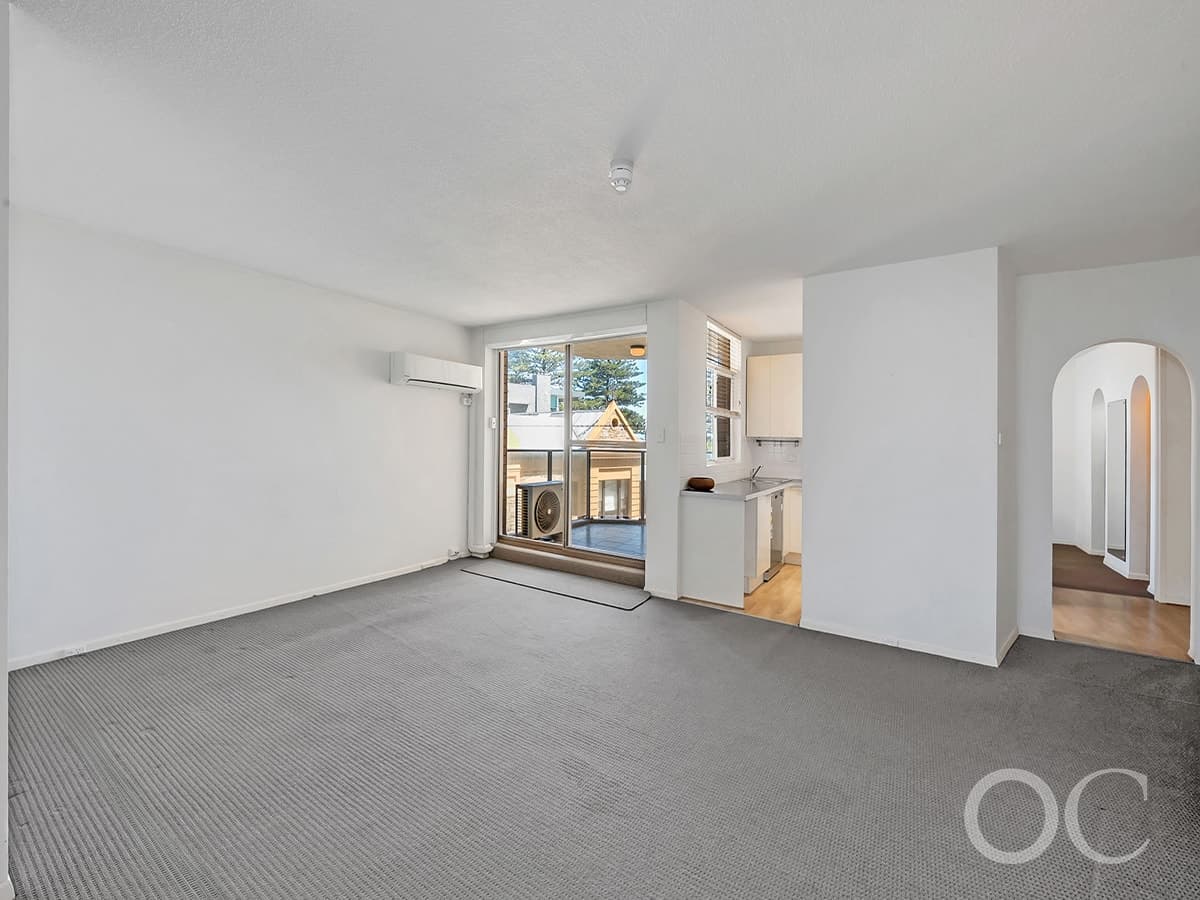 34/13 South Esplanade, Glenelg - Thumbnail 4