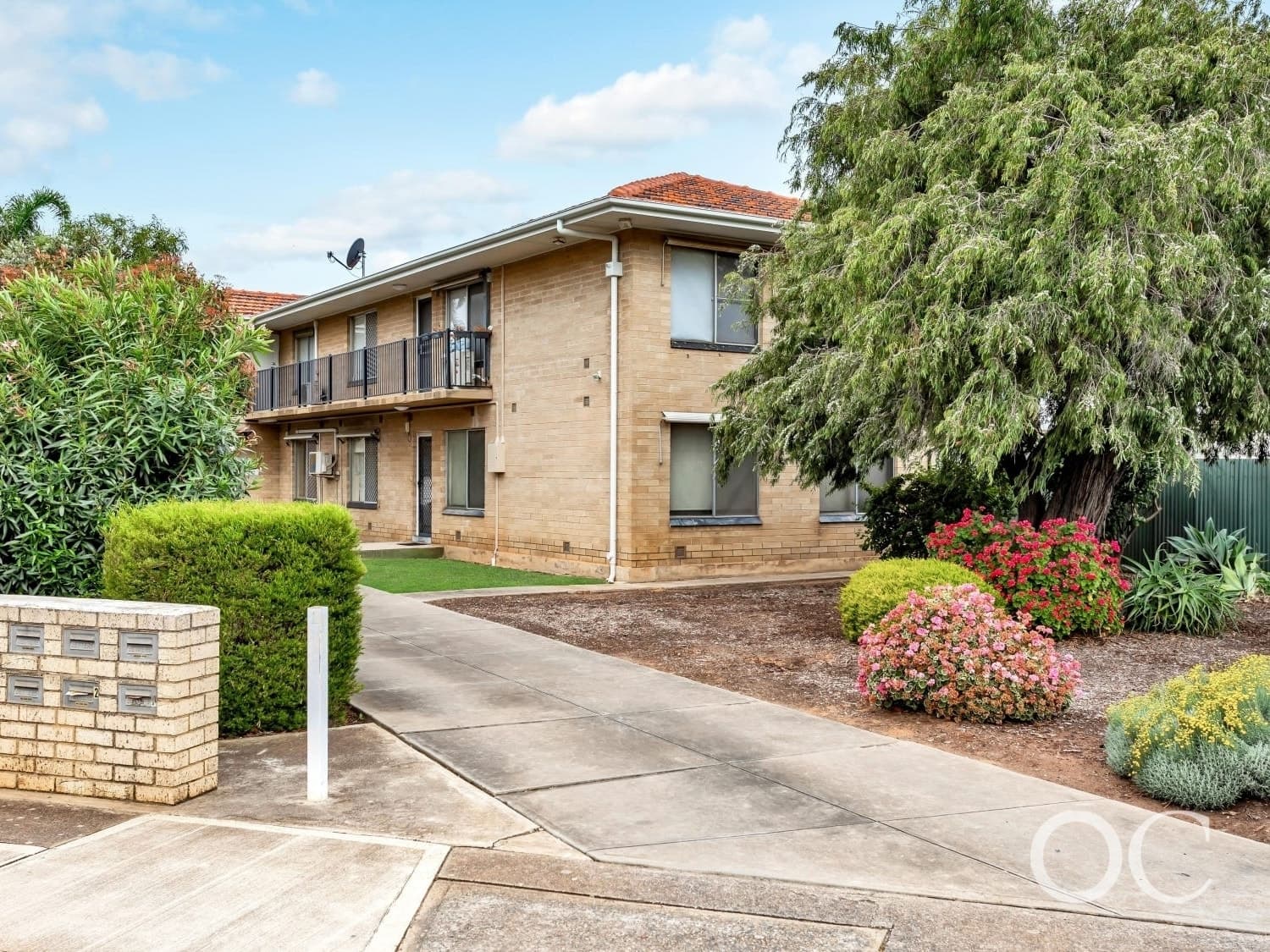 2/11 Crozier Terrace, Oaklands Park - Image 1