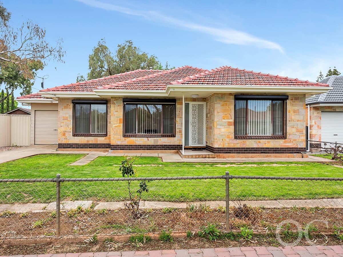 24 Mead Crescent, Melrose Park - Image 1