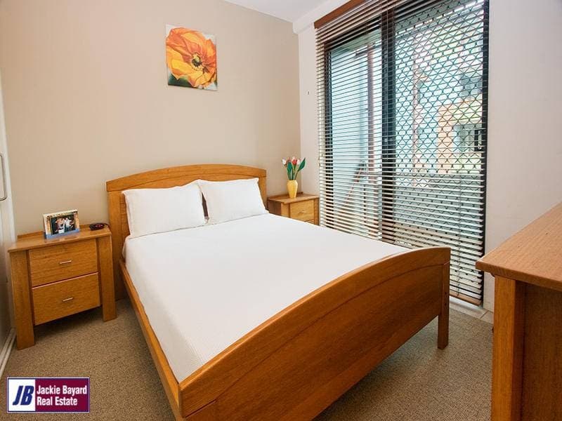 8 Dath St, Teneriffe - Thumbnail 4