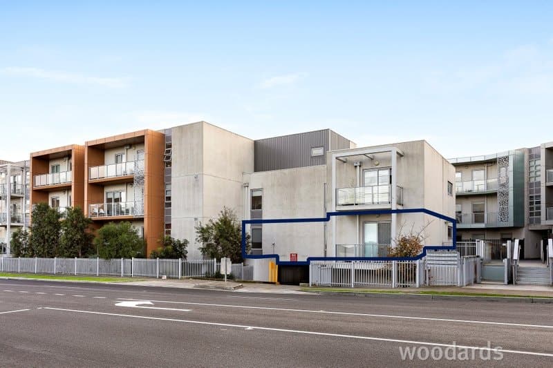 2/4 Reid Street, Oakleigh South - Image 1