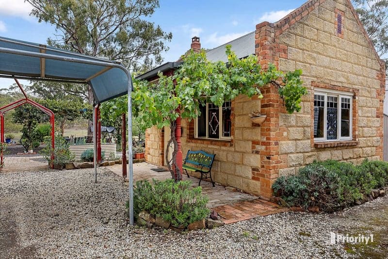 241 Native Gully Crescent, Eppalock - Thumbnail 4