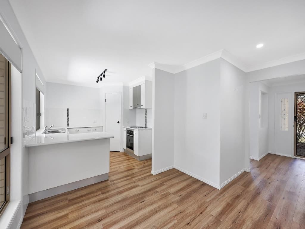 21 Brandon Court, Coral Cove, Coral Cove - Image 1