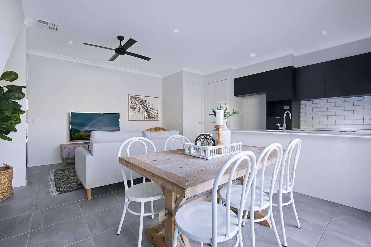 2/120 Orana Street, Carina - Thumbnail 4