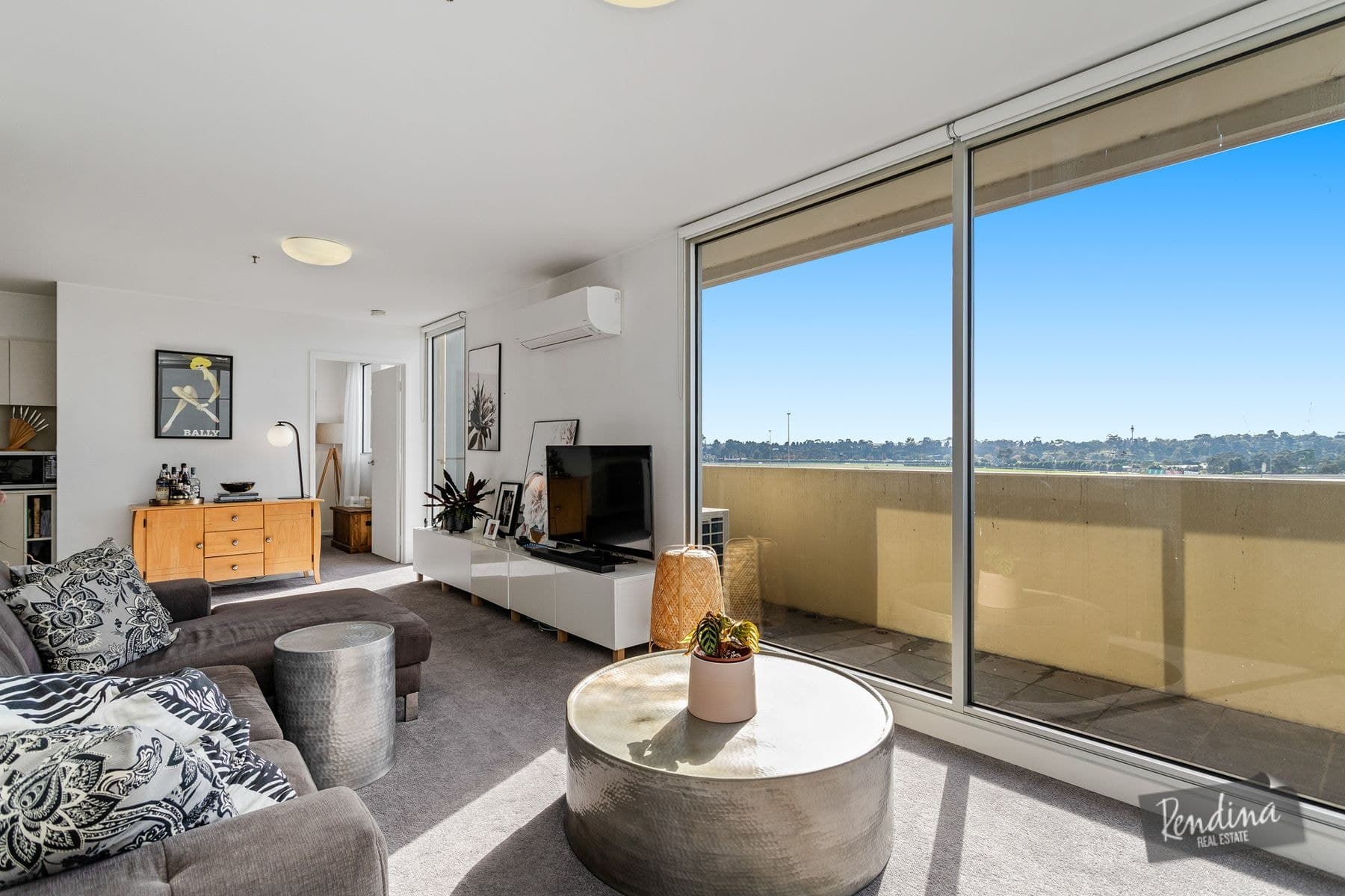 405/70 Speakmen Street, Kensington - Image 1