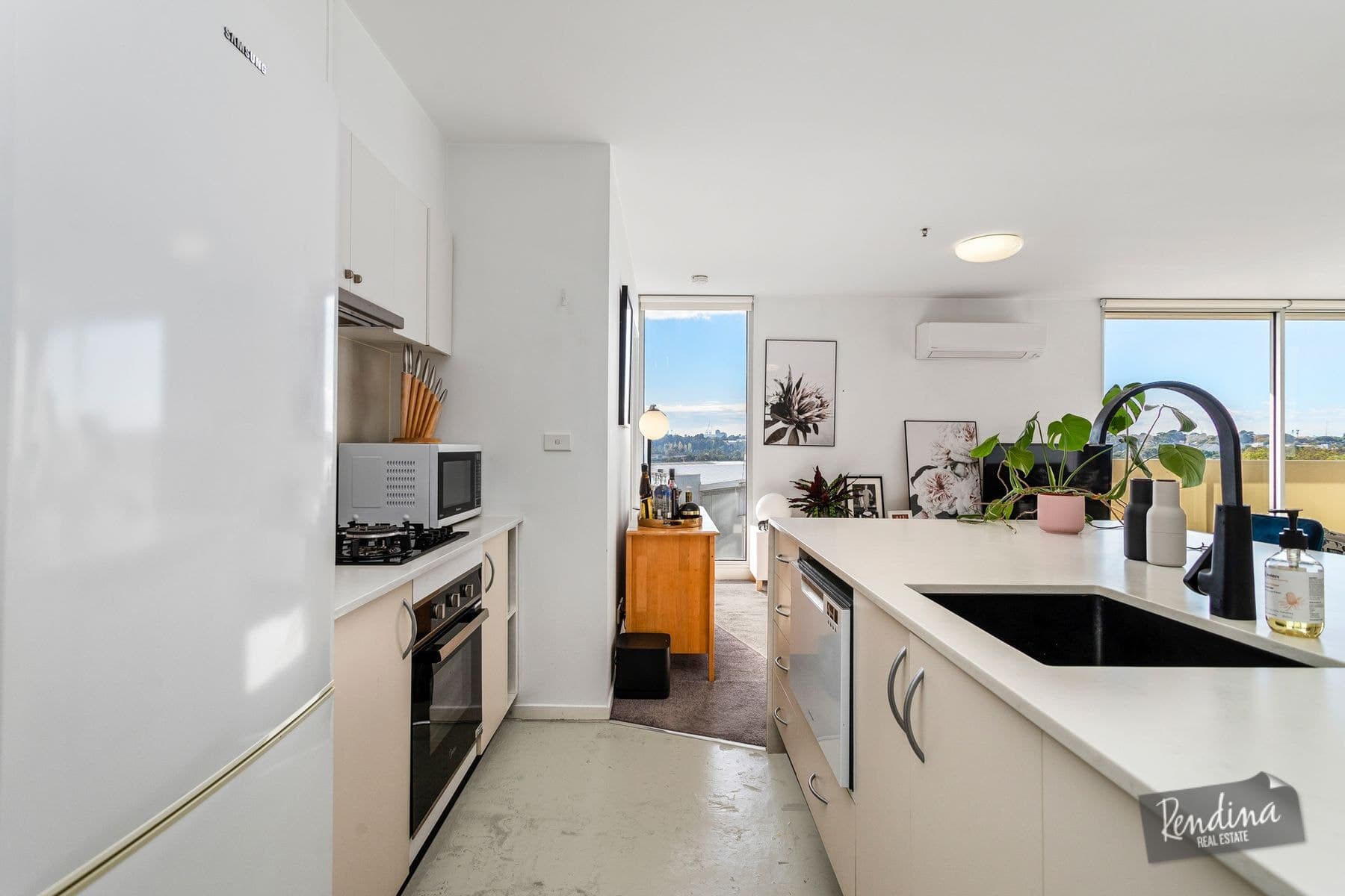 405/70 Speakmen Street, Kensington - Thumbnail 2