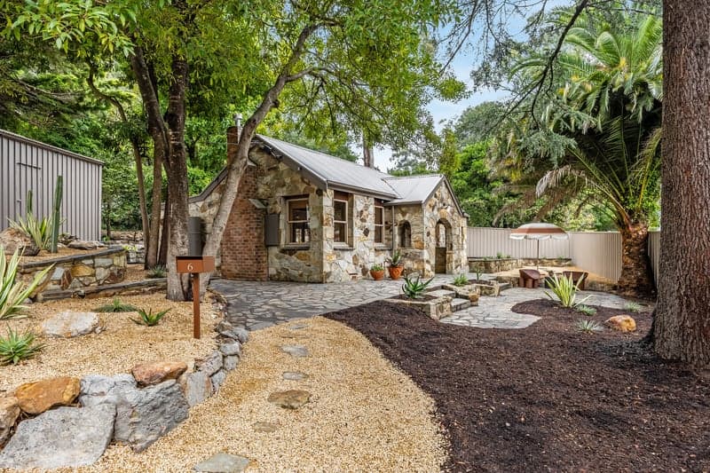 6 Erica Road, Heathfield - Thumbnail 2