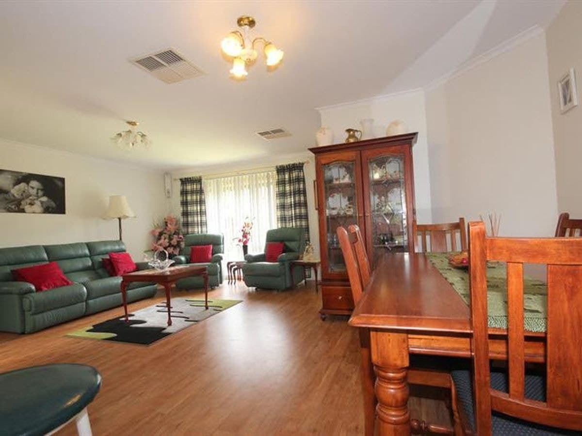 8 Purcell Ave, Lemon Tree Passage, Lemon Tree Passage - Thumbnail 3