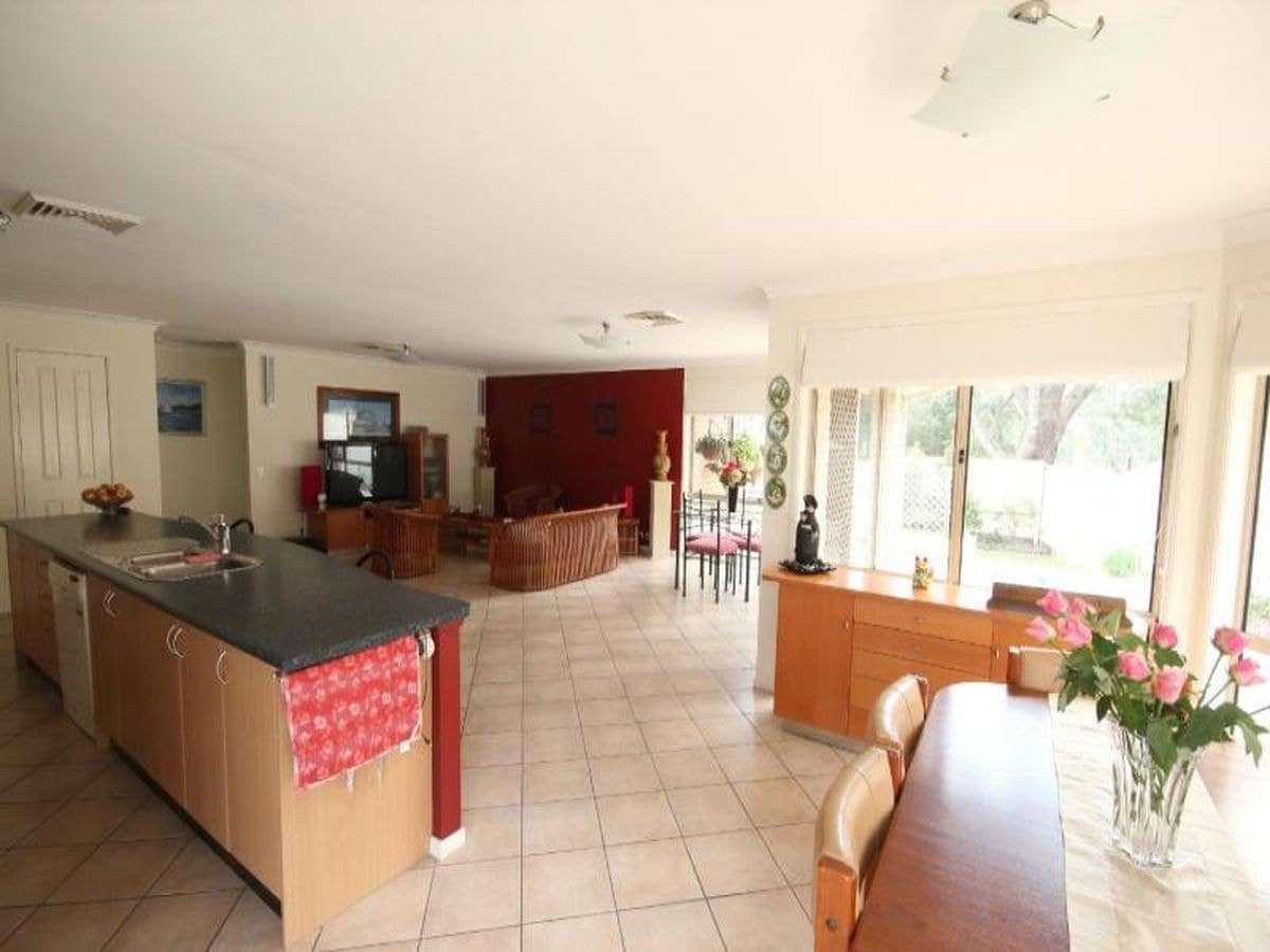 17 Crawley Ave, Lemon Tree Passage, Lemon Tree Passage - Thumbnail 2