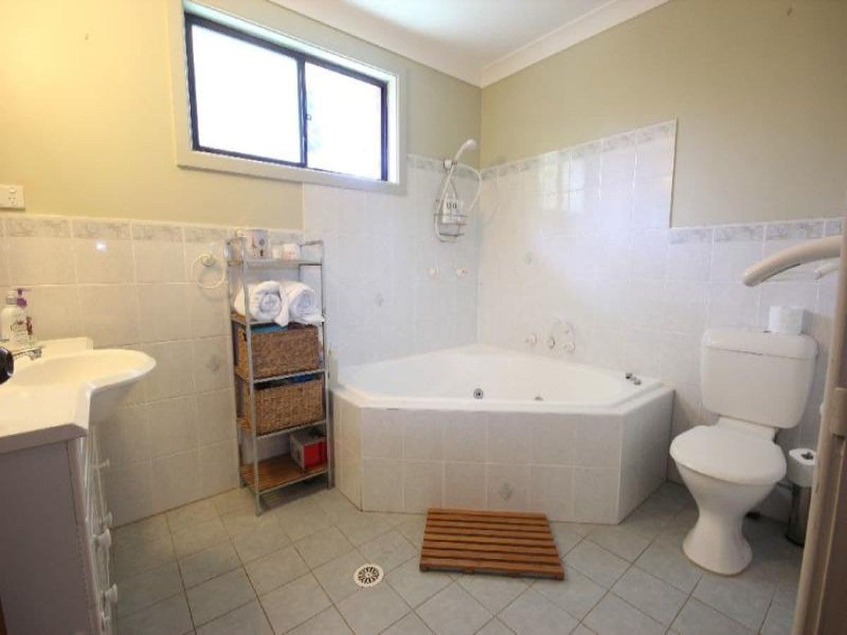 13 Daniel Cres, Lemon Tree Passage, Lemon Tree Passage - Thumbnail 7