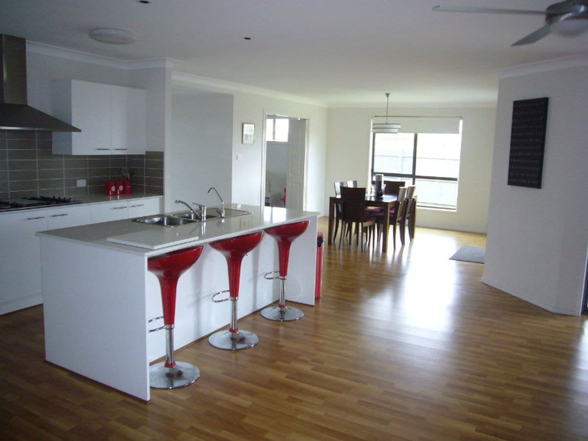 76 Pershing Place`, Tanilba Bay, Tanilba Bay - Thumbnail 5