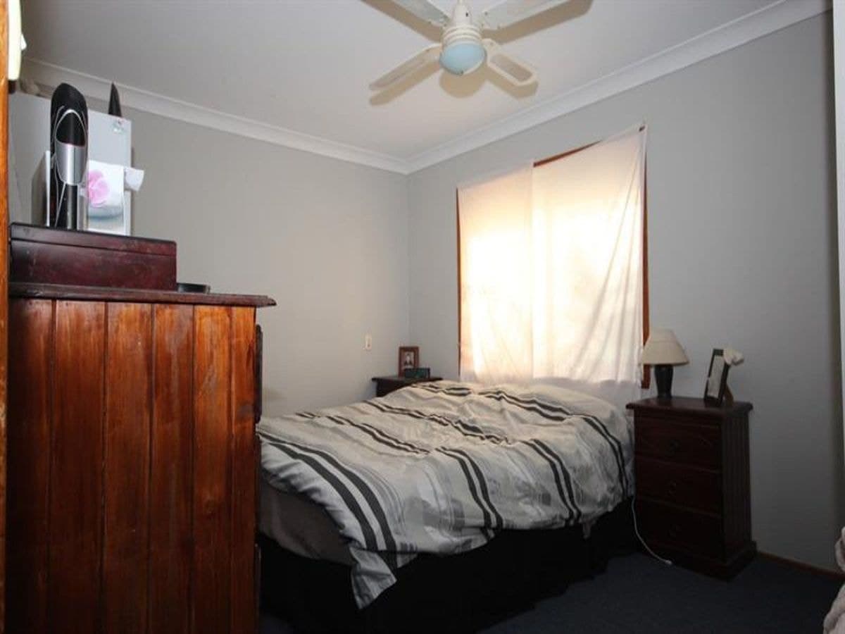 8 Robert Cres, Lemon Tree Passage, Lemon Tree Passage - Thumbnail 5