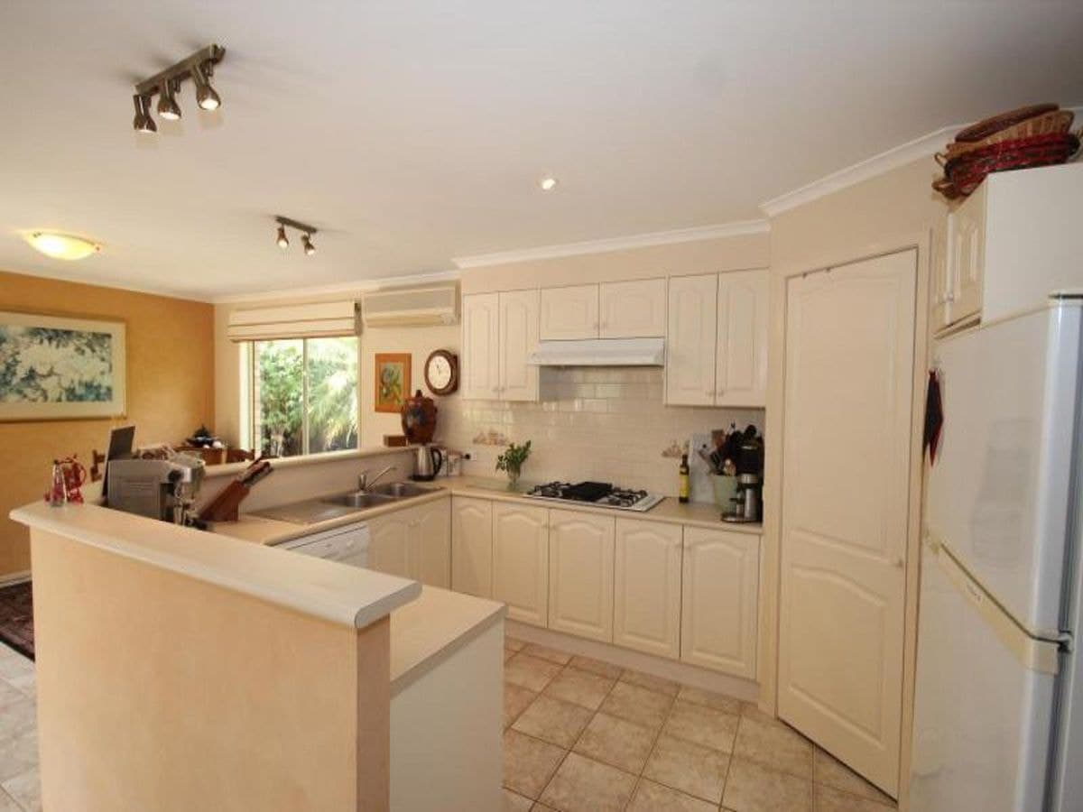 7 Daniel Cres, Lemon Tree Passage, Lemon Tree Passage - Thumbnail 6