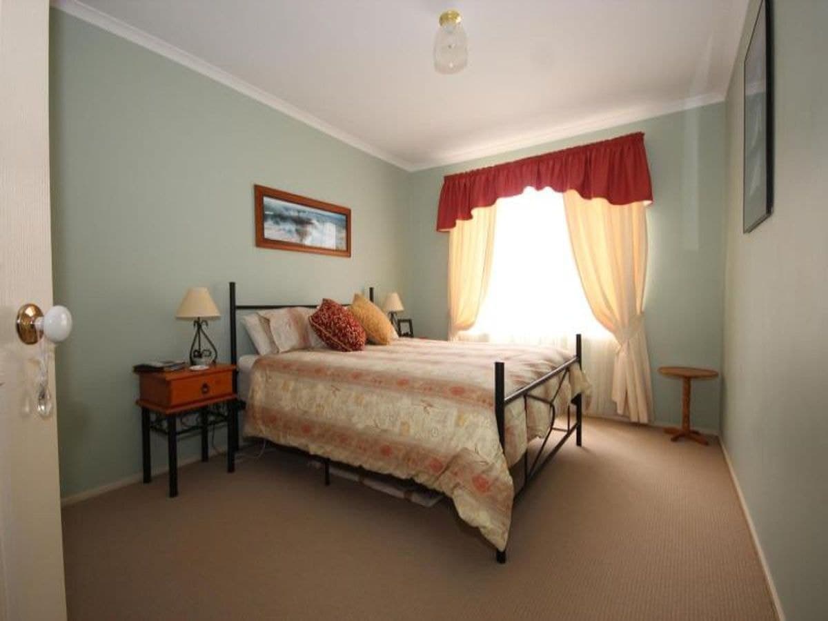 7 Daniel Cres, Lemon Tree Passage, Lemon Tree Passage - Thumbnail 8