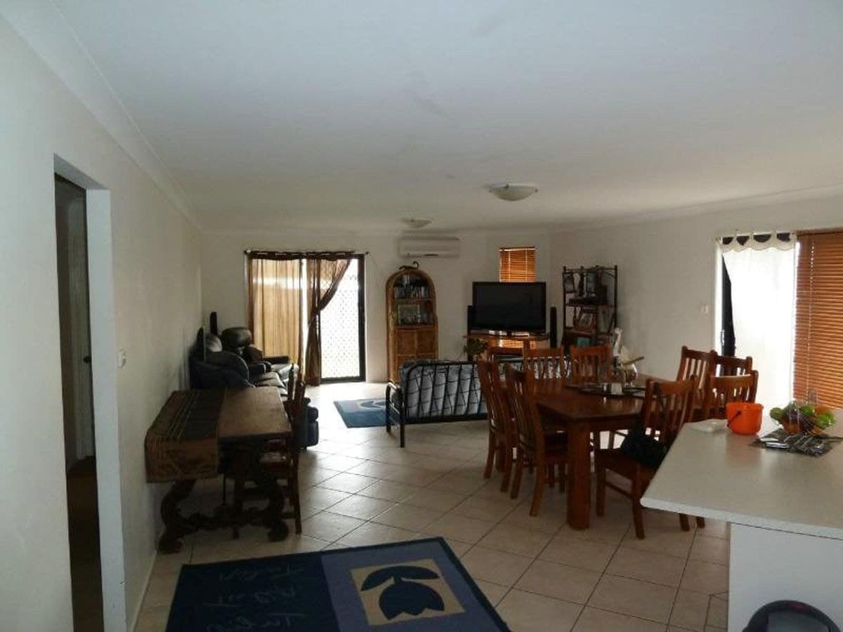 107 PERSHING Pl, Tanilba Bay, Tanilba Bay - Thumbnail 2