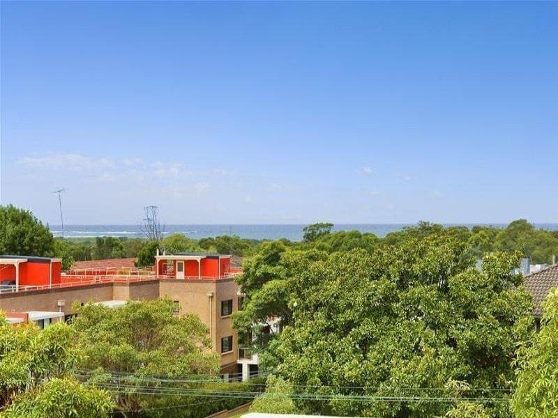 10/14 Westminster AvenueDee Why, Dee Why - Image 1