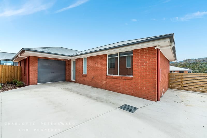 2 / 9 Emerald Drive, Rokeby TAS 7019, Rokeby - Image 1