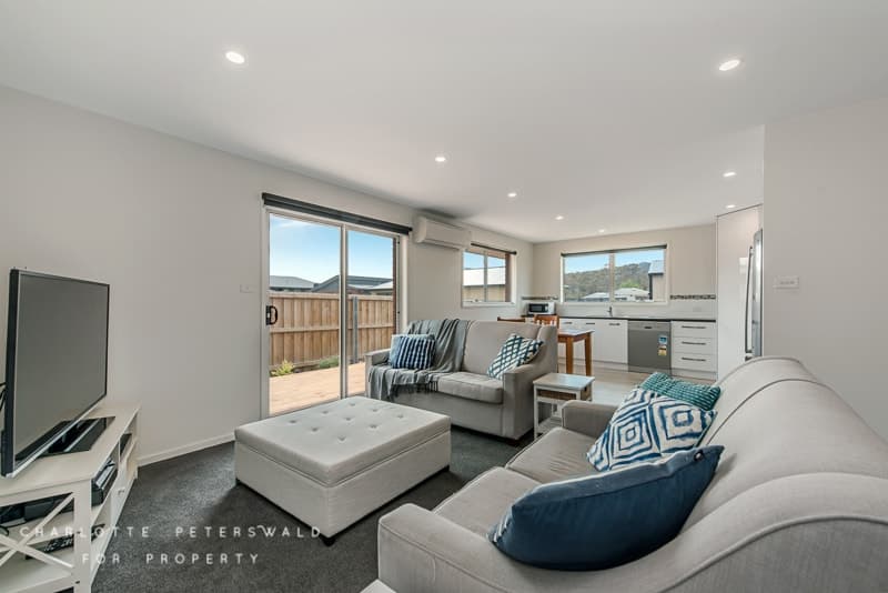 2 / 9 Emerald Drive, Rokeby TAS 7019, Rokeby - Thumbnail 2