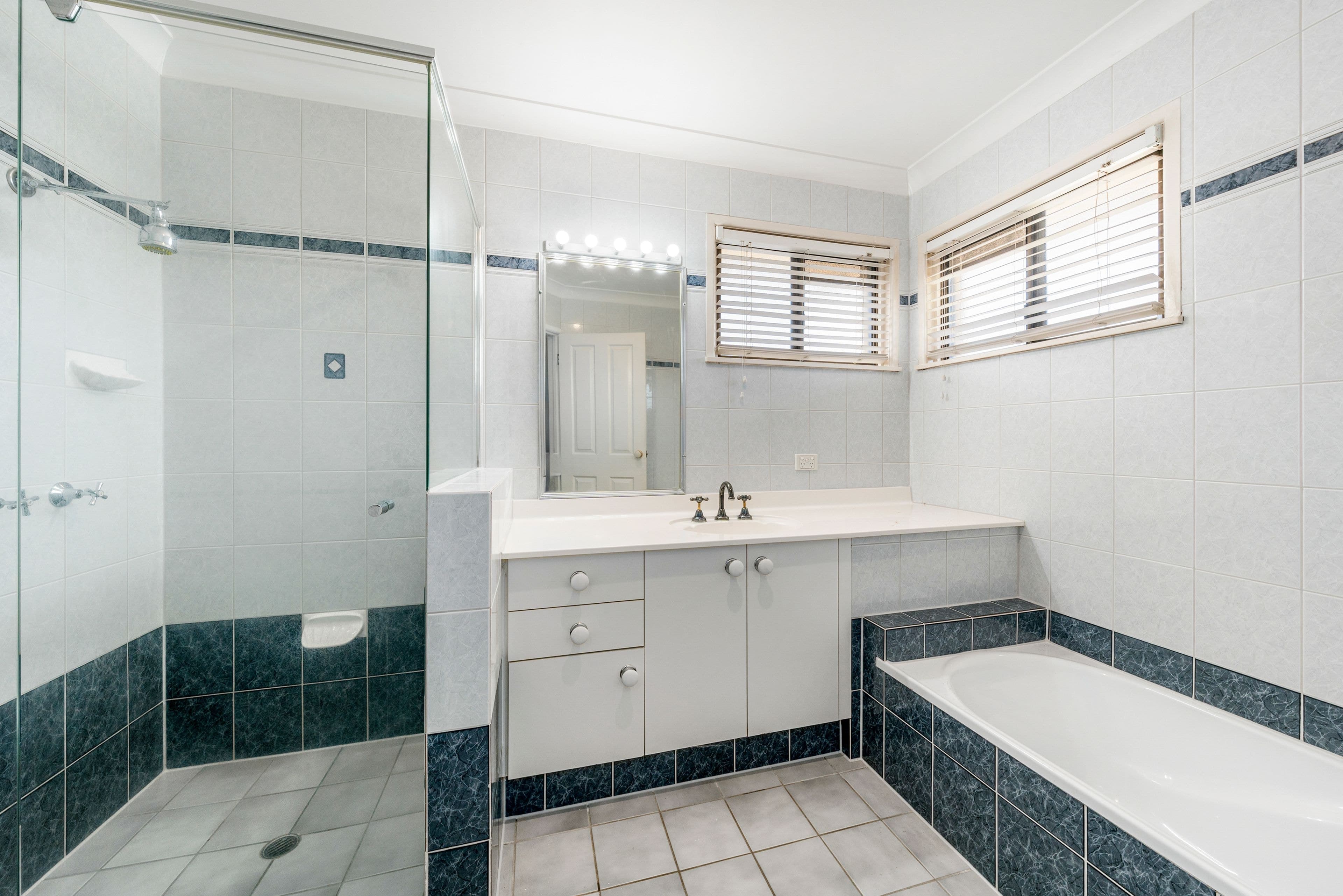 11 Symphony Avenue, Strathpine QLD 4500, Strathpine - Thumbnail 5