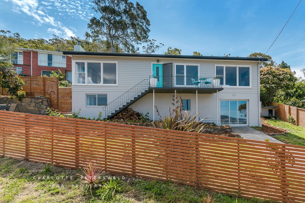 4 Rianna Road, Lindisfarne TAS 7015, Lindisfarne - Thumbnail 2