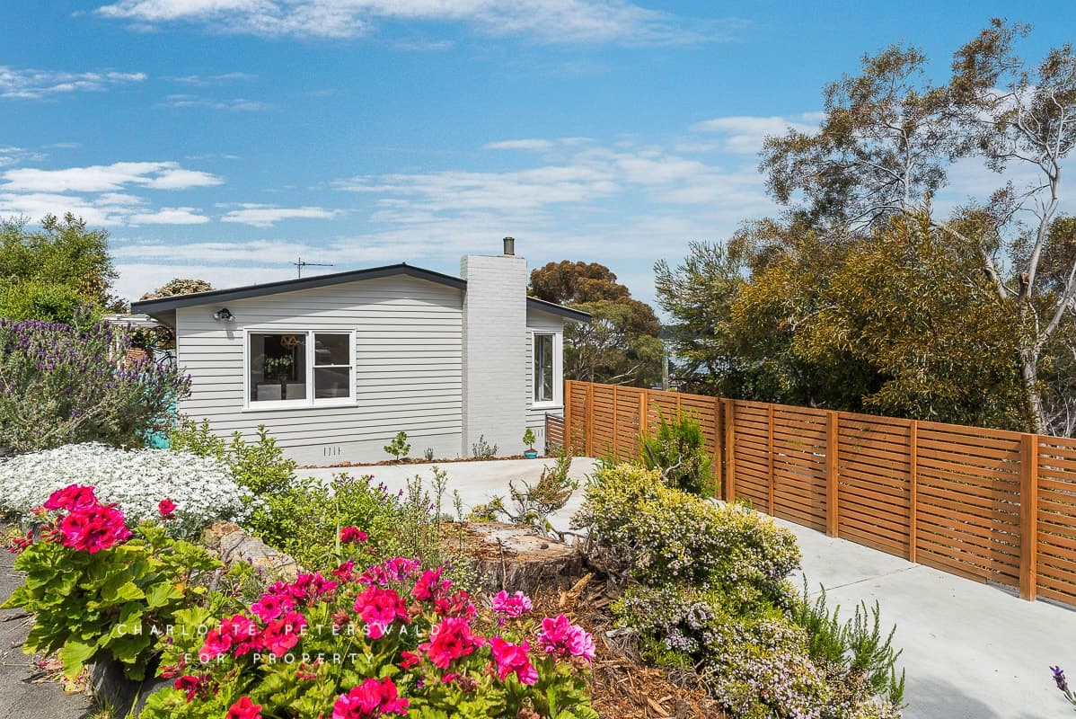 4 Rianna Road, Lindisfarne TAS 7015, Lindisfarne - Thumbnail 7