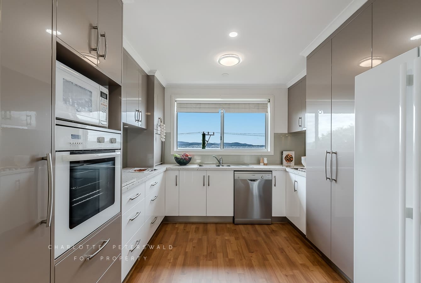 6 / 1-5 Pauldon Drive, Sandy Bay TAS 7005, Sandy Bay - Thumbnail 3