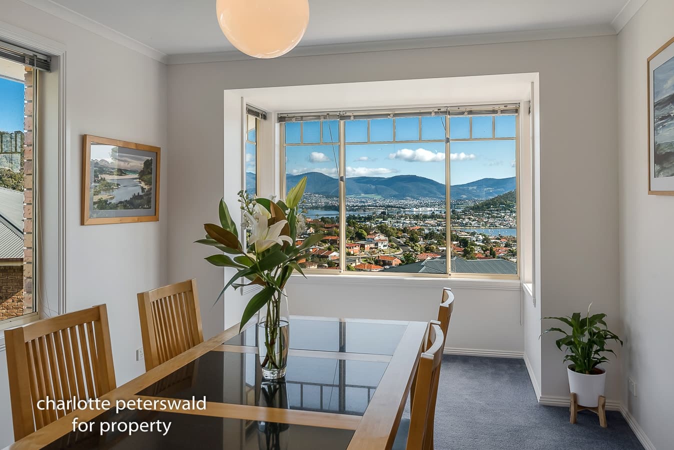 25 Avoca Street, Lindisfarne TAS 7015, Lindisfarne - Image 1