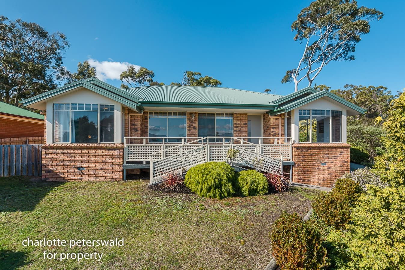 25 Avoca Street, Lindisfarne TAS 7015, Lindisfarne - Thumbnail 2