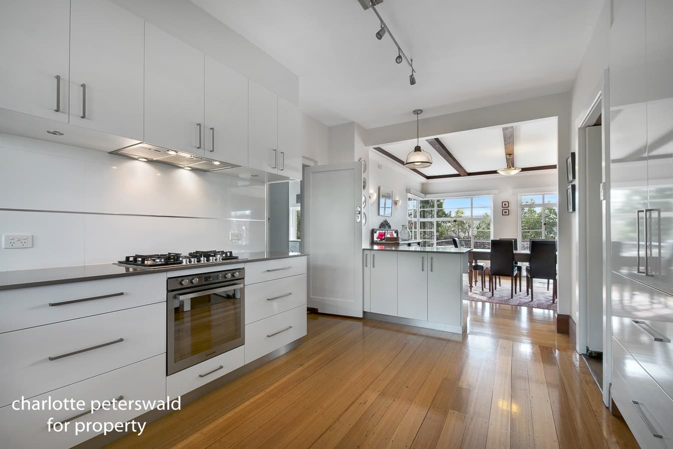 17 Norfolk Crescent, Sandy Bay TAS 7005, Sandy Bay - Thumbnail 3