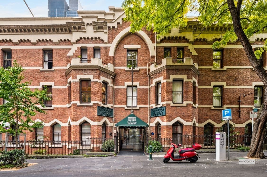 12/24-38 Little Bourke Street, Melbourne - Thumbnail 2