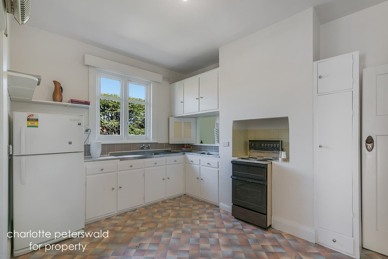 9 Hickman Street, Lenah Valley TAS 7008, Lenah Valley - Thumbnail 4