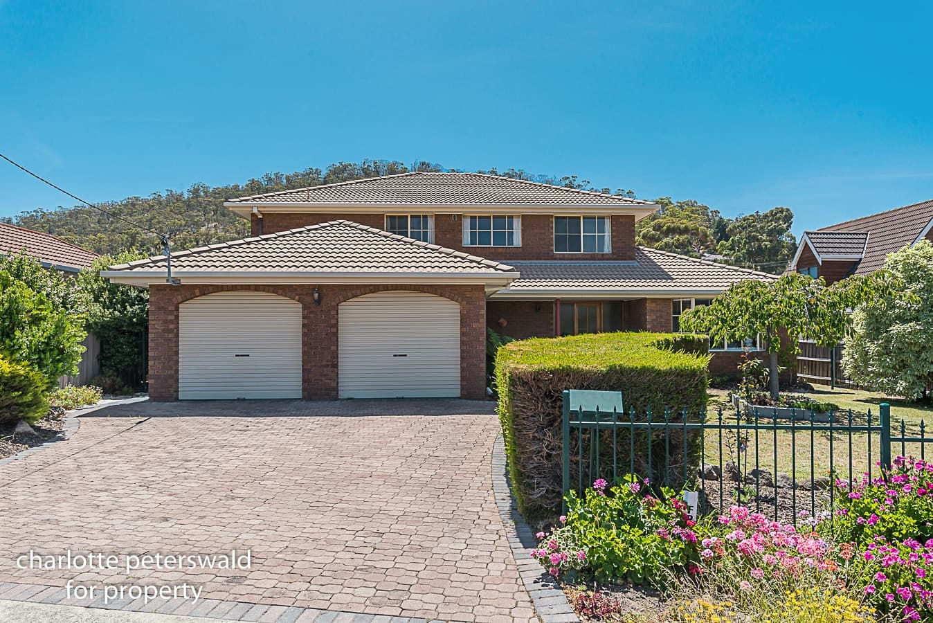 16 Talune Street, Lindisfarne TAS 7015, Lindisfarne - Image 1