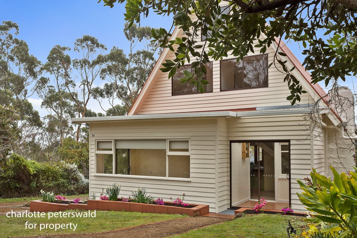 14 Rialannah Road, Mount Nelson TAS 7007, Mount Nelson - Image 1