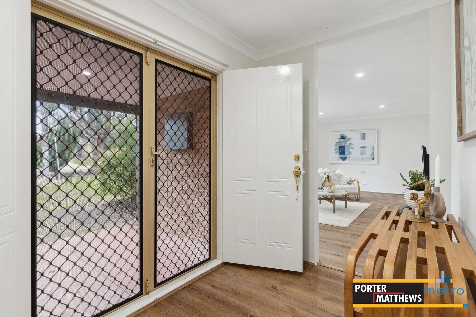19 Walker Crescent, HIGH WYCOMBE WA 6057, High Wycombe - Thumbnail 2