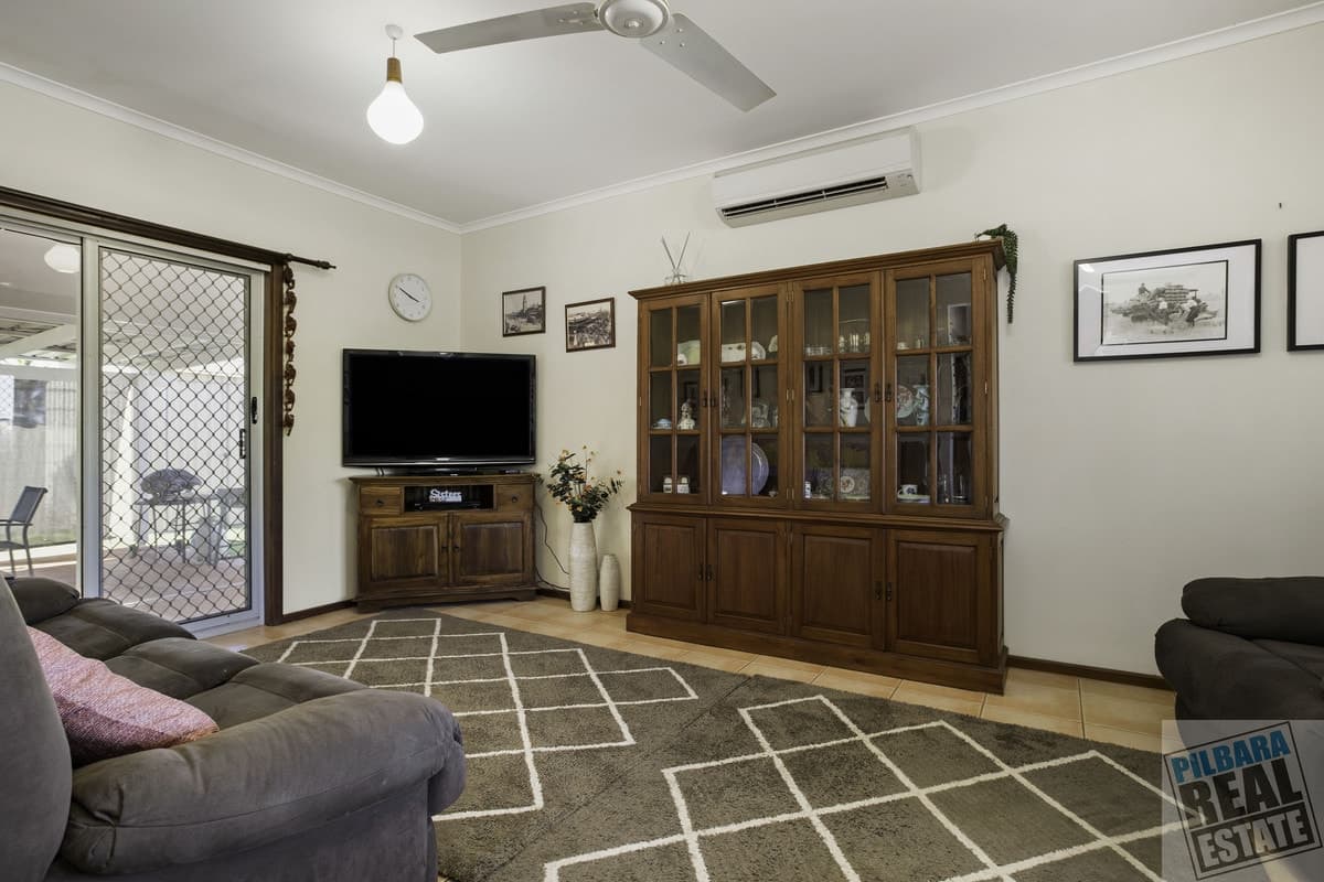 3 Radley Drive, BAYNTON WA, Baynton - Thumbnail 2