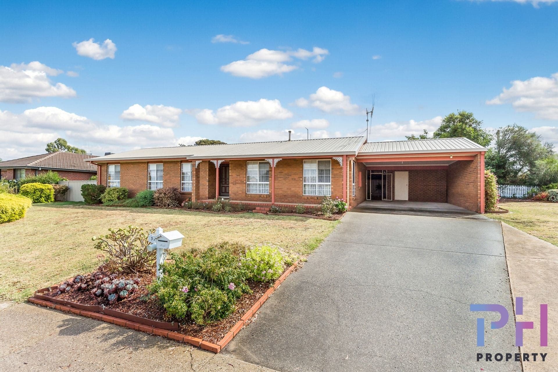 39 Clee Crescent STRATHDALE VIC, Strathdale - Image 1