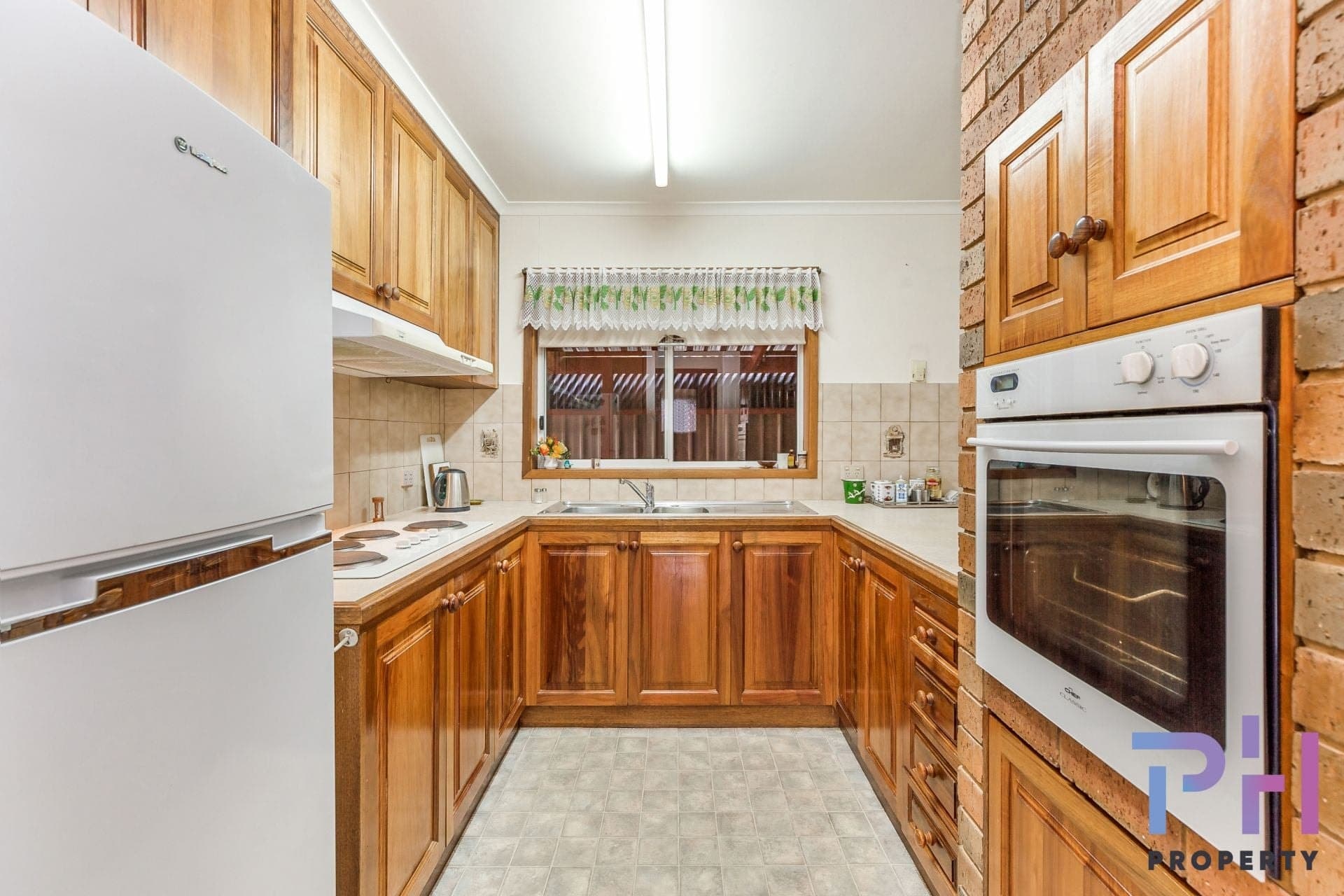 39 Clee Crescent STRATHDALE VIC, Strathdale - Thumbnail 3