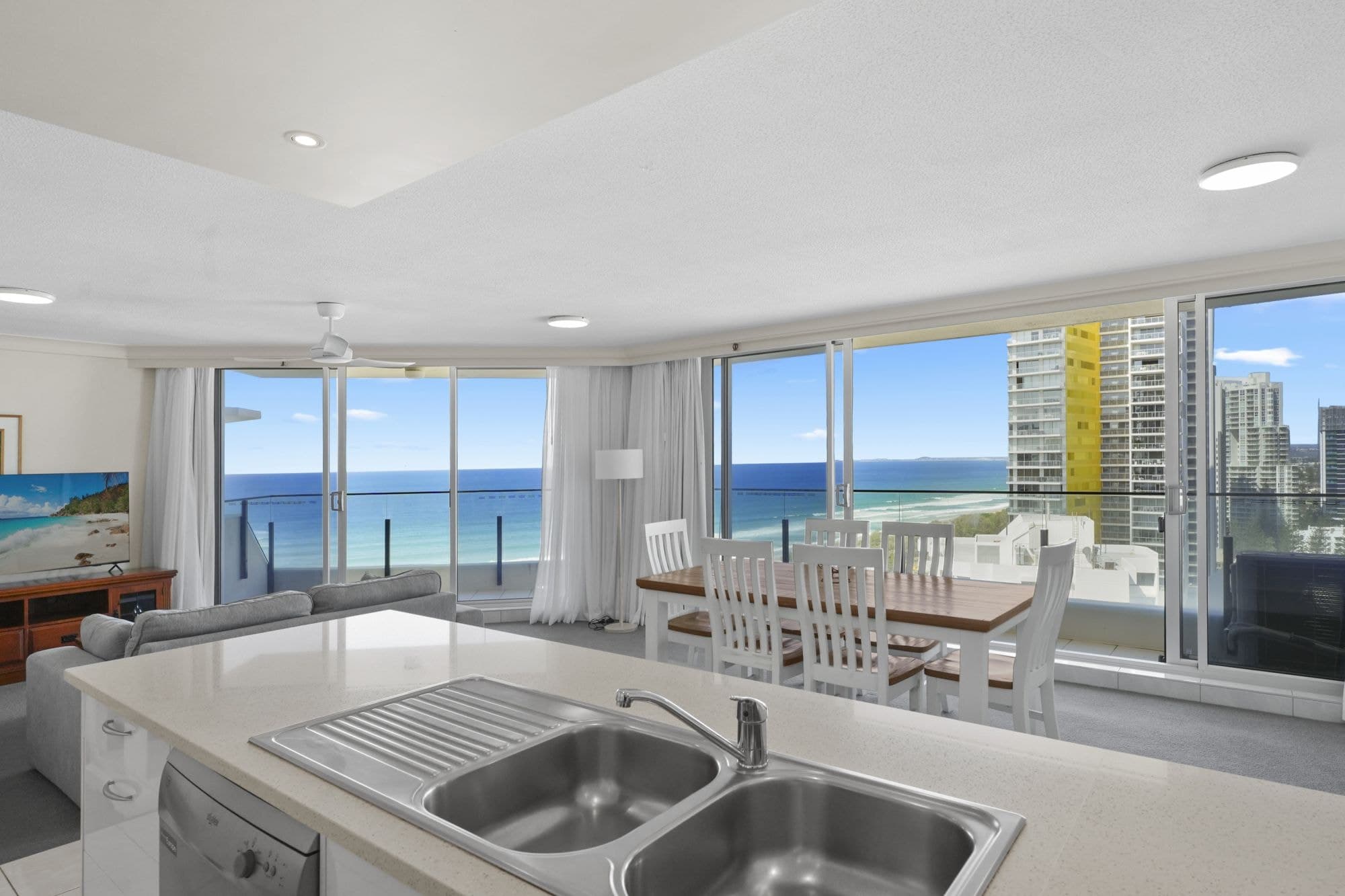 21E/1 Albert Avenue, Broadbeach QLD 4218, Broadbeach - Image 1