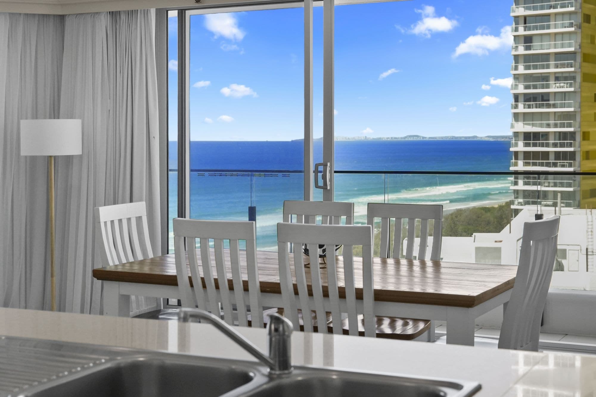 21E/1 Albert Avenue, Broadbeach QLD 4218, Broadbeach - Thumbnail 4