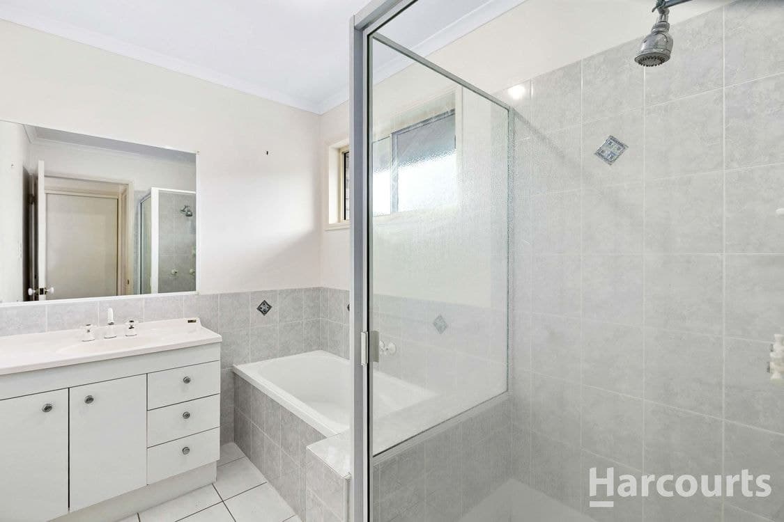 5 Lockerbie Court, KAWUNGAN, QLD, 4655, Kawungan - Thumbnail 6