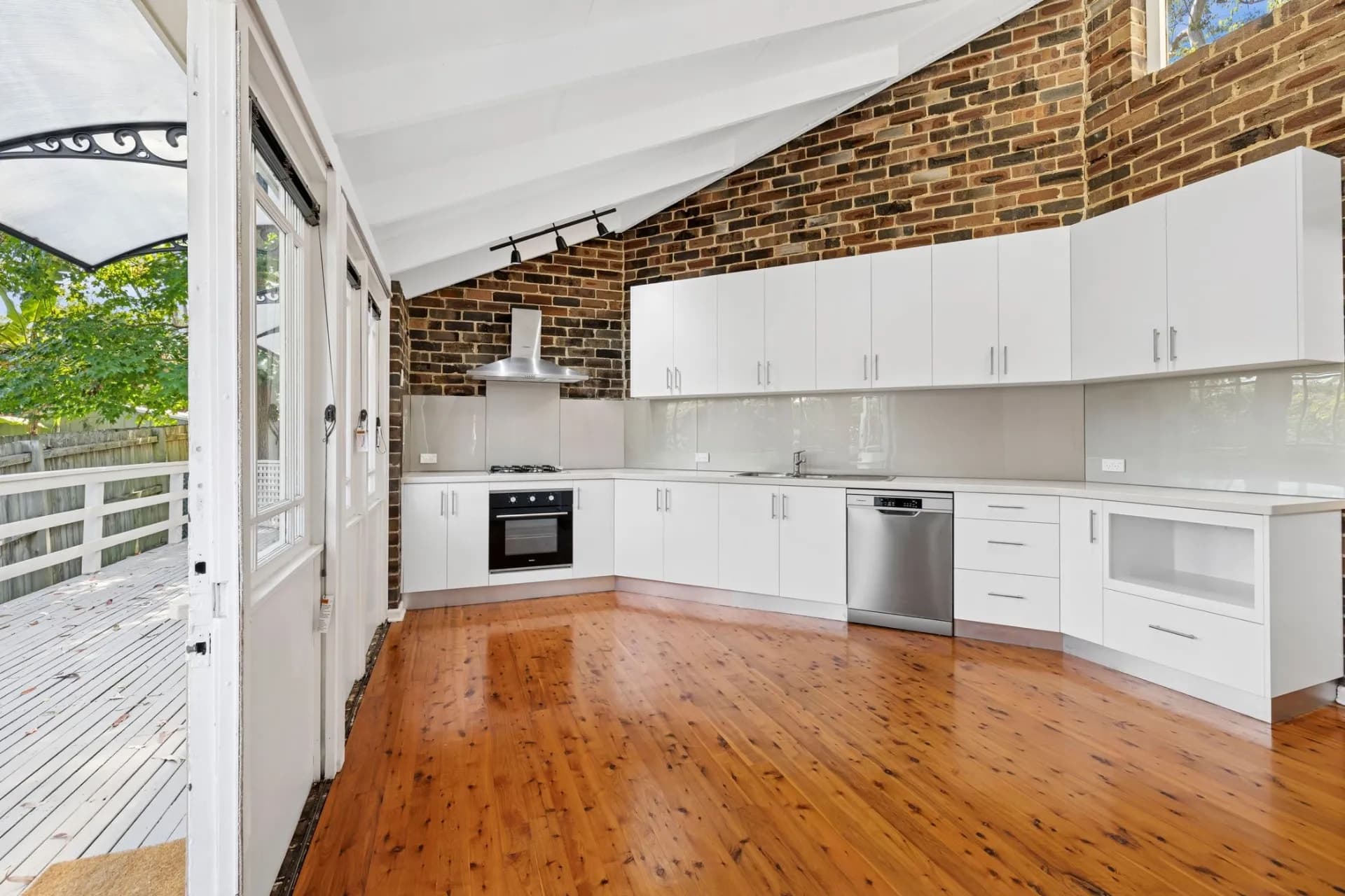 14B Russell Avenue, Wahroonga, NSW, Wahroonga - Thumbnail 3