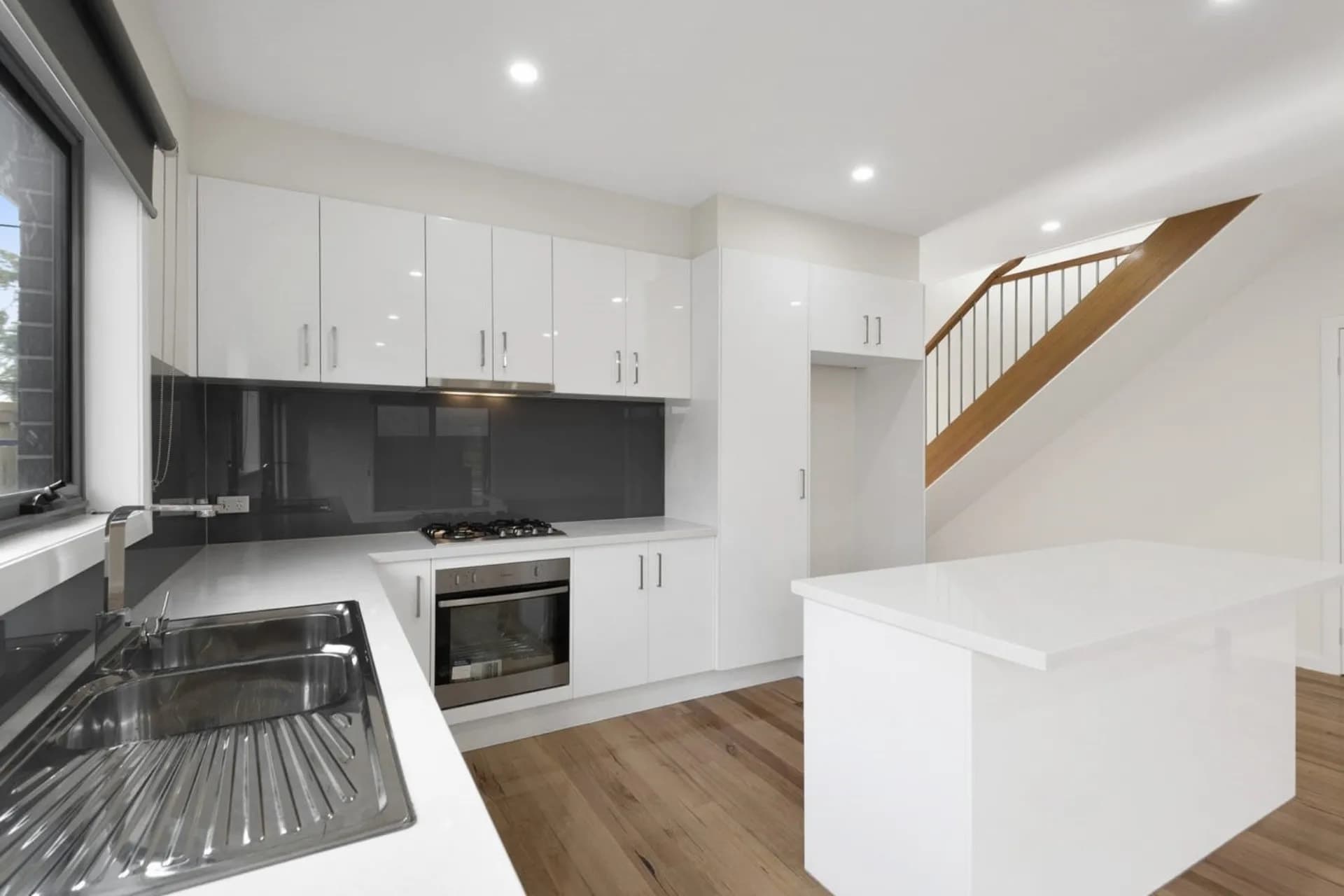 9B Devon Road, Pascoe Vale, VIC, Pascoe Vale - Thumbnail 3