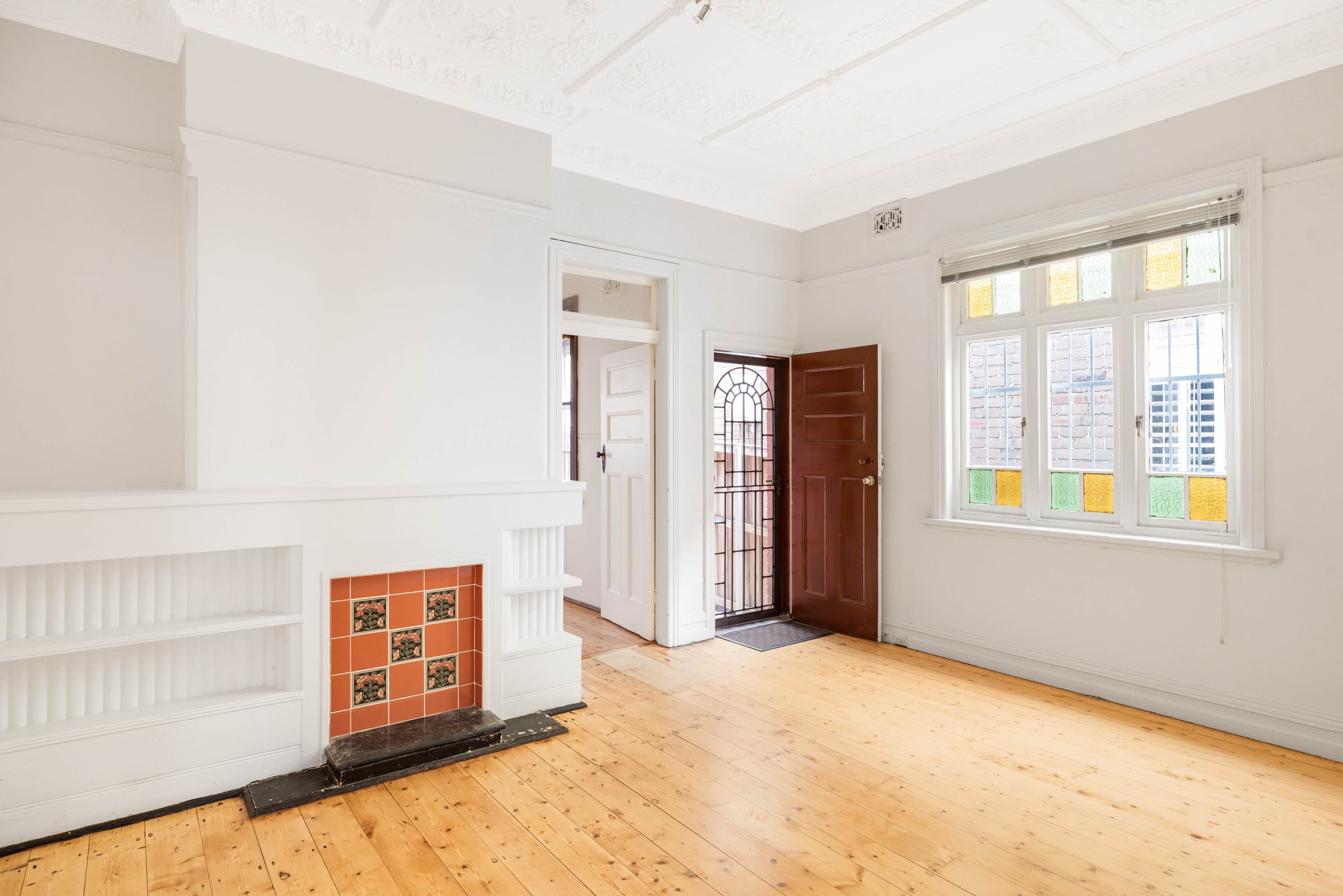 19 Bayview Crescent, Annandale - Thumbnail 2