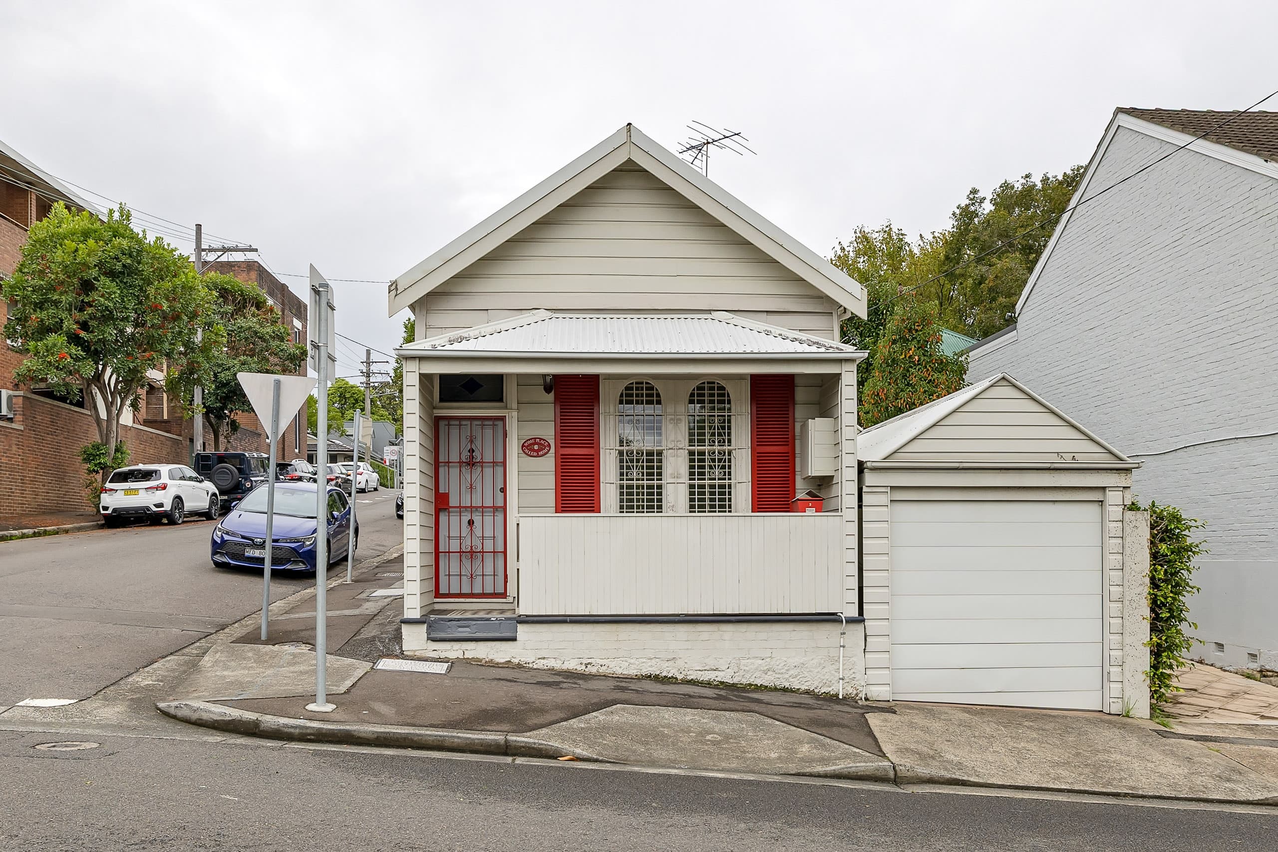 2 Gordon Street, Rozelle - Image 1