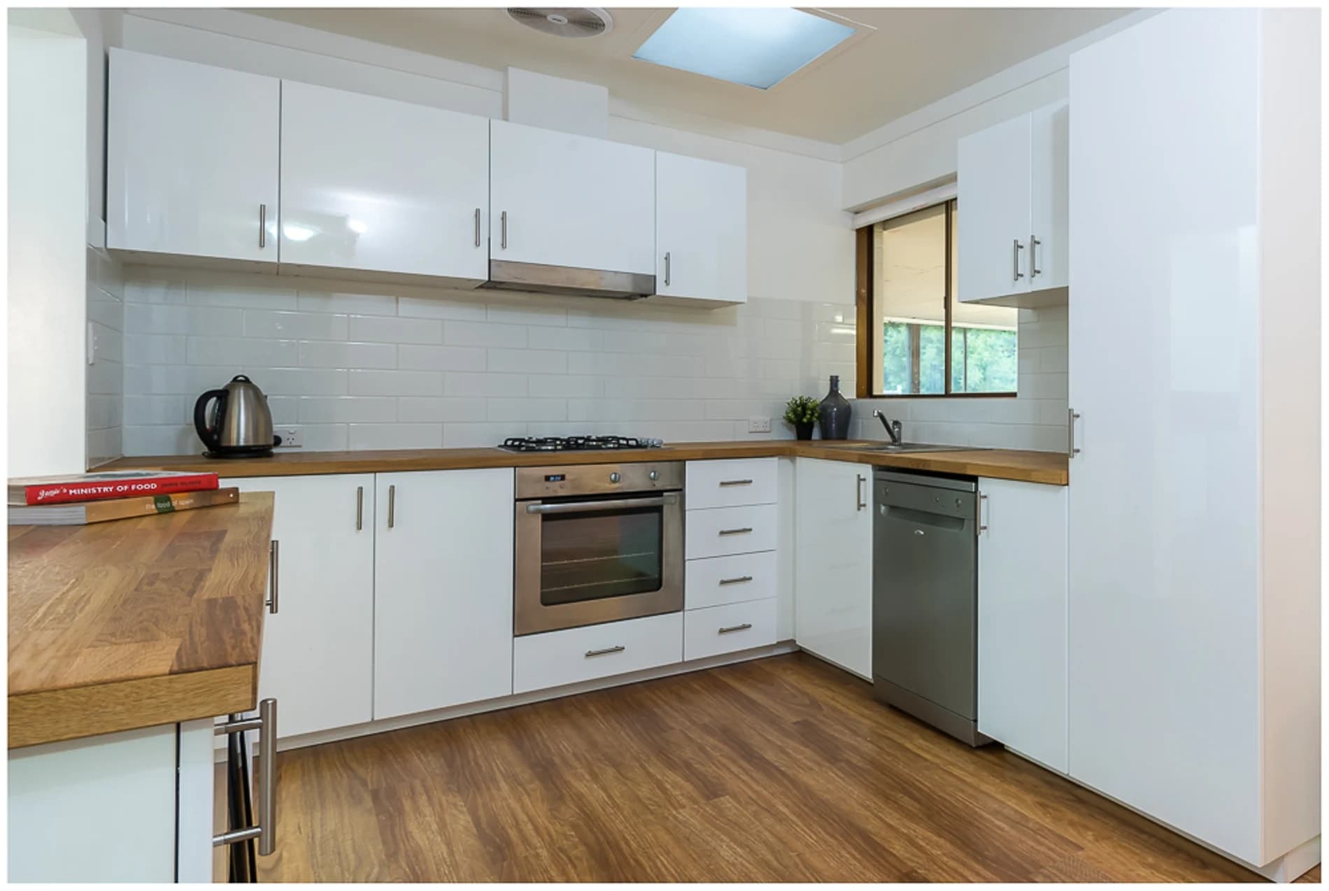 74 Hilton Crescent, MADDINGTON WA 6109, Maddington - Thumbnail 7